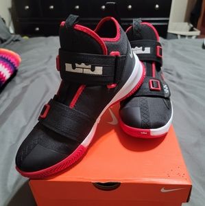Nike Youth size 6.5